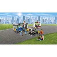 Конструктор LEGO City Town Станция технического обслуживания (60132)