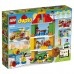 Конструктор LEGO DUPLO Town Городская площадь (10836)
